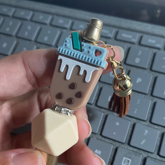 Set 2 beaded pen cupcake coffee drink work nurse fashion Ooak tassel doll Barbie - Picture 2 of 2